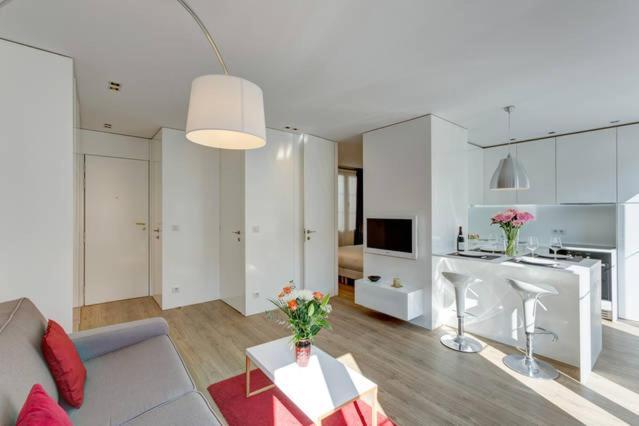 Champs Elysees Apartment باريس المظهر الخارجي الصورة